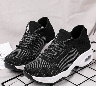 Naiste tossude uus mudel õhukambriga