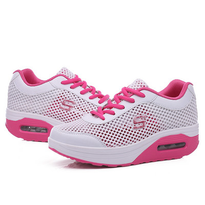 Sieviešu elpojošas šņorējamas kedas ar augstu zoli