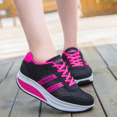 Sieviešu elpojošas šņorējamas kedas ar augstu zoli