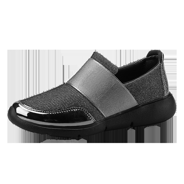 Naiste mustad hingavad tossud