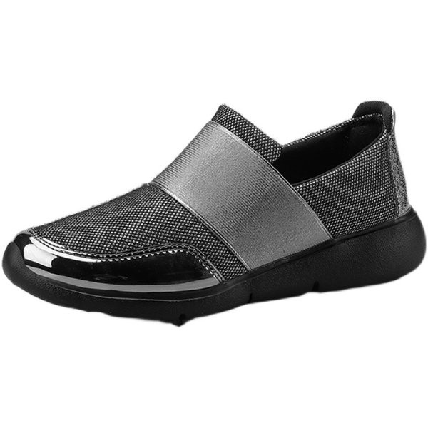 Naiste mustad hingavad tossud