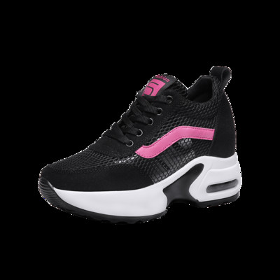 Νέο μοντέλο γυναικείων sneakers με ψηλή σόλα