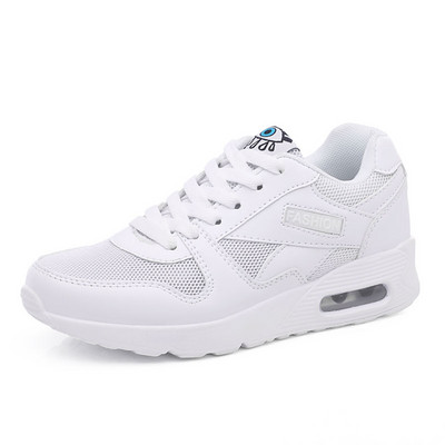 Γυναικεία μονόχρωμα sneakers με κορδόνια