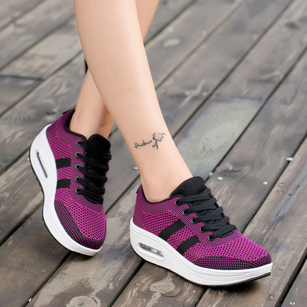 Suvised õhukambriga naiste tossud