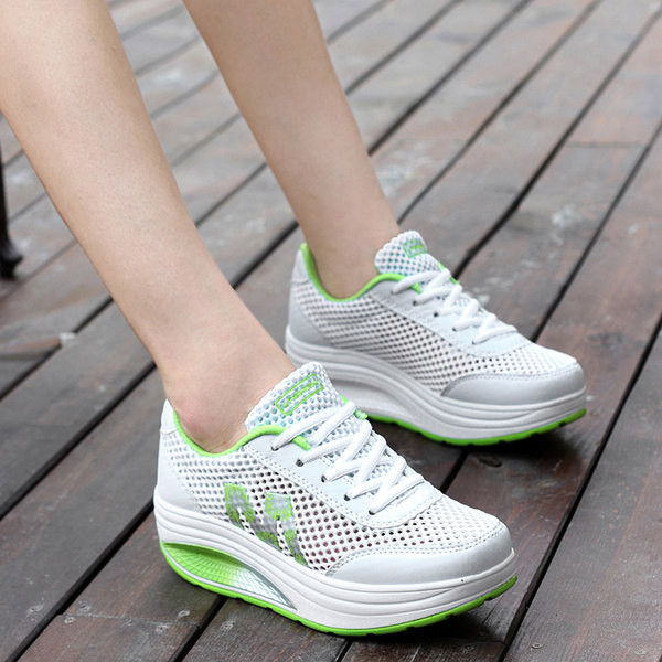 Kõrge talla ja võrguga sporditossud