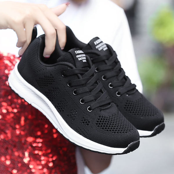 Tenisi dama plasa cu sireturi - mai multe modele