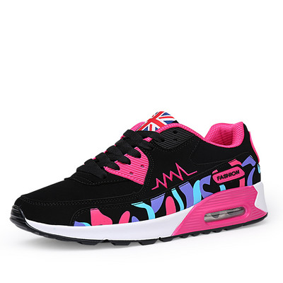 Naiste sport - paeltega tossud