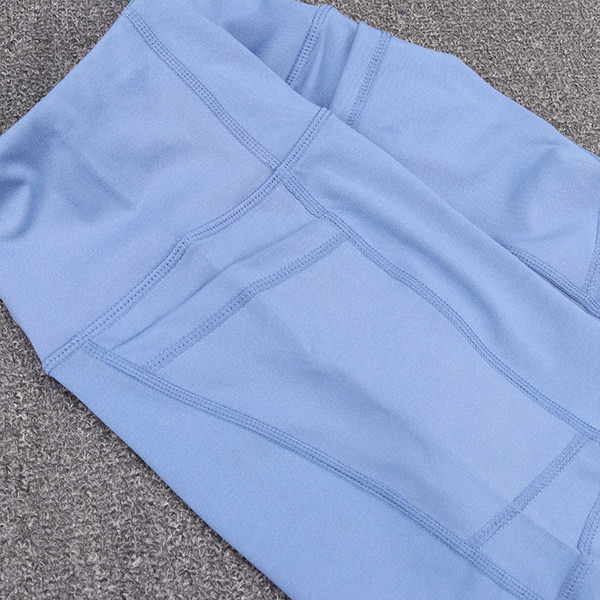 Pantaloni scurti sport dama in doua culori