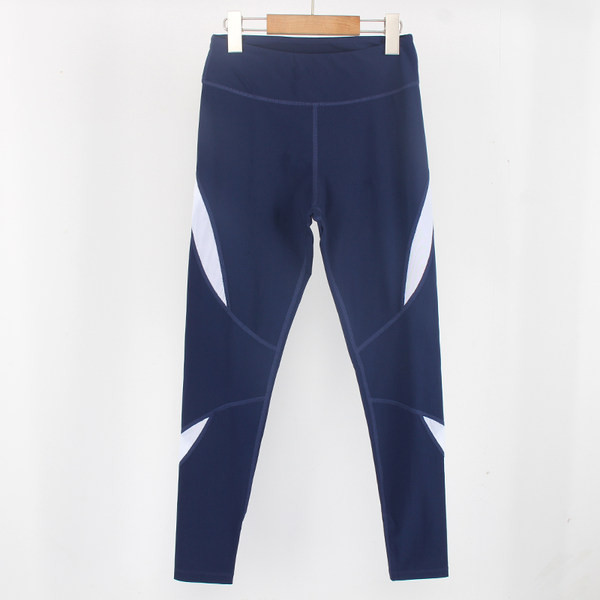 Sportlikud naiste retuusid elastse vöökohaga