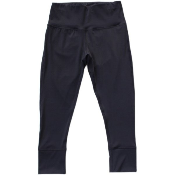 Puhtad naiste retuusid kolmes värvitoonis