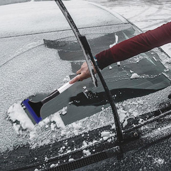 Стъргалки за лед за предното стъкло на автомобила Неплъзгащ се автоматичен снегопочистващ инструмент за автомобили Зимен инструмент за премахване на сняг за предно стъкло на автомобили Задни прозорци