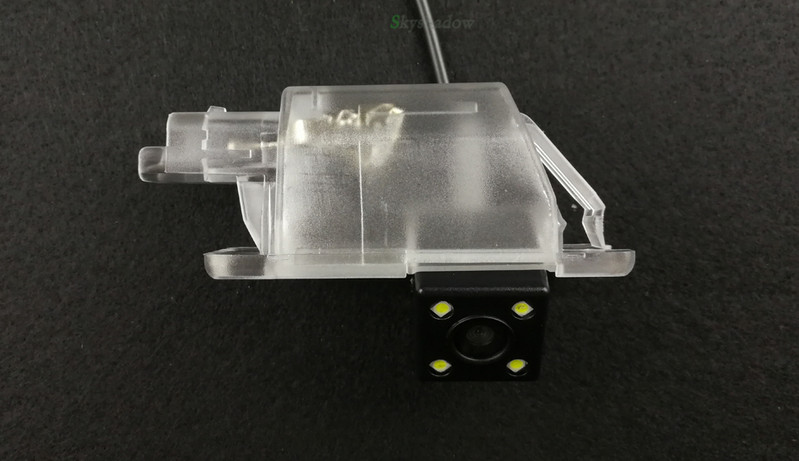 Juhtmeta auto CCD tagumine kaamera kalasilm 4 8 12 LED Dynamic Night For Peugeot 2008 208 301 307 3008 406 407 408 508 607 806 807 RCZ