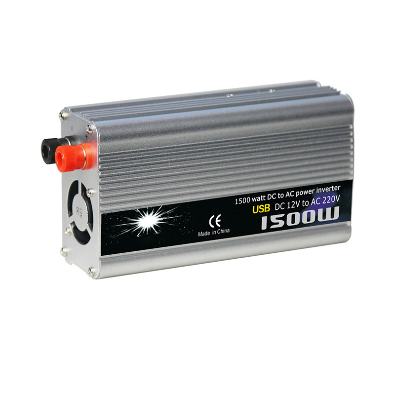 Invertor pentru vehicule 1500W Sursă de alimentare cu invertor solar Standard SUA Convertor de putere standard european DC 12V/24V la AC 110V/220V