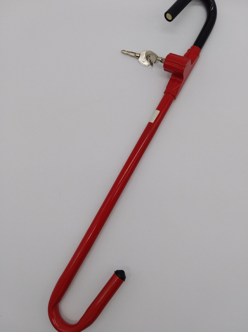 Universāla automašīnas stūres bloķēšana Sajūga bloķēšana Tērauda konstrukcija Automašīnas pretaizdzīšanas āķa bloķēšanas āķis Ērts un ātri viegli nobloķējams