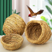 Käsitsi valmistatud naturaalsetest õlgedest punutud linnupesa Lemmiklindude pesitsus- ja puhkepaigad Kanaarid Papagoi Tuvi Kana Mugav magamistuba