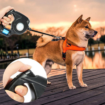 4.5M LED фенерче за каишка за домашни кучета Разтегателен прибиращ се повод за каишка за домашни кучета с торба за боклук