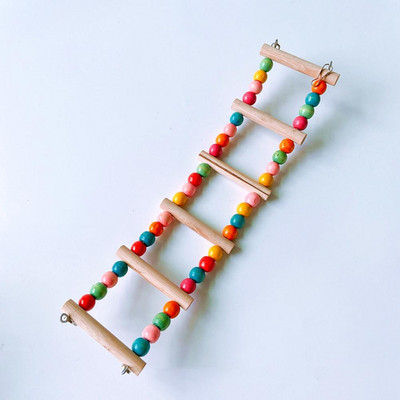 Papagaiļi koka kāpnes kāpšanas rotaļlieta, karājas krāsainas koka krelles kāpšanas stends putniem