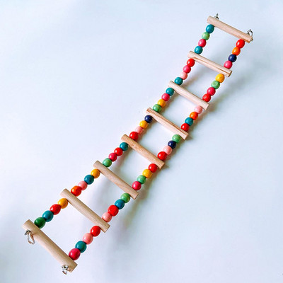 Papagaiļi koka kāpnes kāpšanas rotaļlieta, karājas krāsainas koka krelles kāpšanas stends putniem