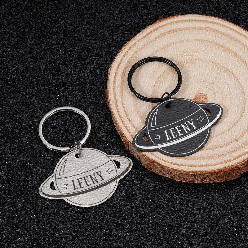 Individualizuotos šuns tapatybės žymos, skirtos apsaugoti nuo pasimetimo