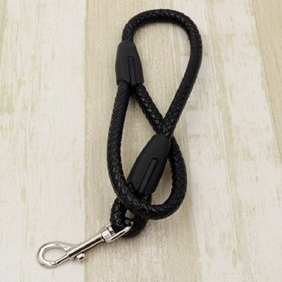 Nouă piele PU țesătură lesă pentru câini mijlocii și mari Tracțiune scurtă frânghie rotundă lanț pentru câini mari Preveniți încordarea lesei de plumb pentru animale de companie pentru câini