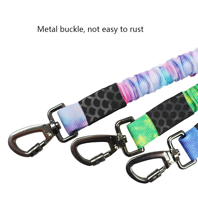 Lesă retractabilă pentru câini, care absoarbe șocurile, lesă puternică, anti-alunecare, cu mâner confortabil, potrivită pentru mers și alergare