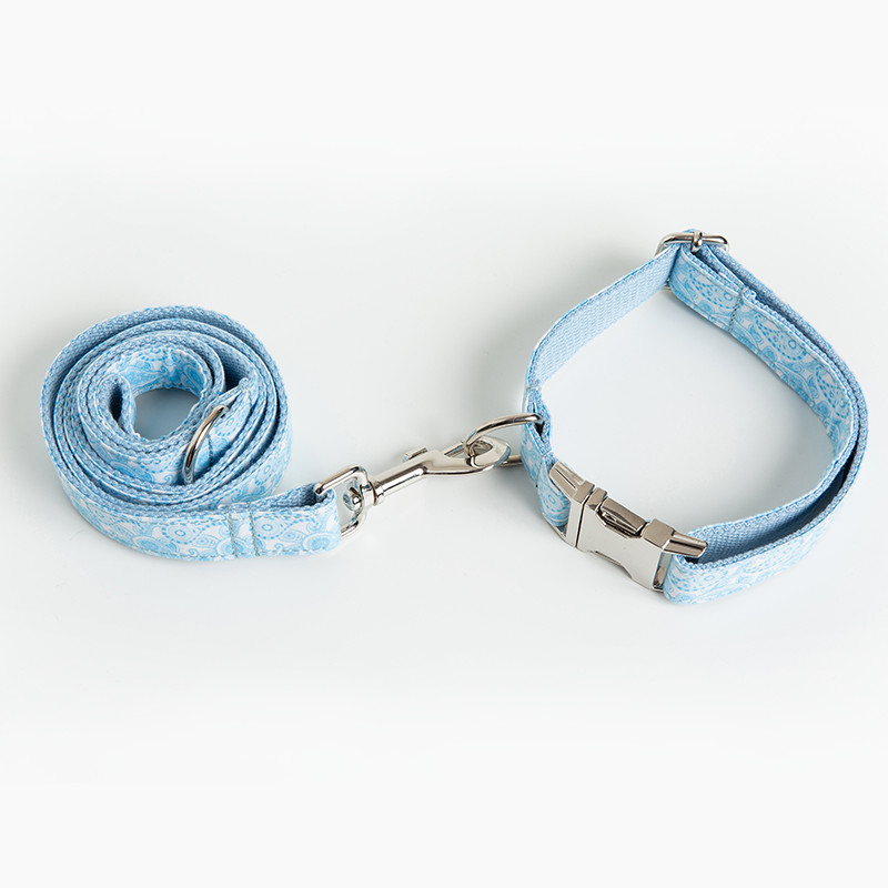 Set de guleră și lesă pentru câine cu model de cachetelerie, cu model de paisley, cu papion, ajustabil, gratuit, gravat, set de lesă pentru câine.