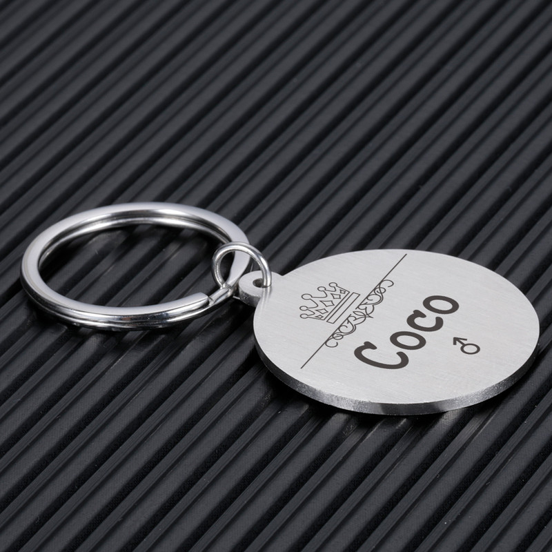 Etichete de identificare gravate pentru animale de companie. Număr de nume de identificare personalizat pentru animale de companie