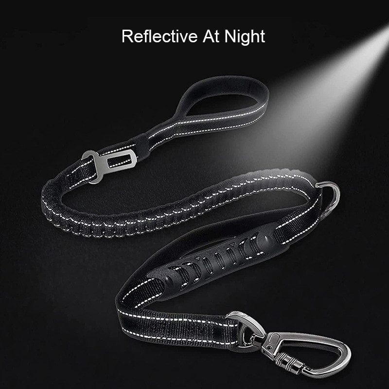 Луксозна здрава голяма каишка за кучета с двойна употреба с предпазна катарама за кола и подплатена дръжка Еластично въже за късо издърпване, светлоотразителен черен повод за кучета