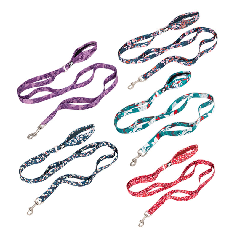 Winhyepet Lesă pentru câini cu imprimeu floral, 140 cm, la modă, durabilă, în stil etnic, pentru plimbarea animalelor de companie, lesă pentru toate tipurile de câini