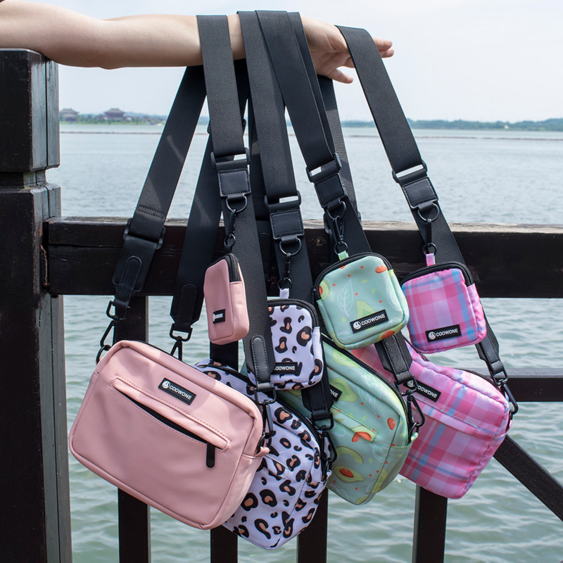 Αδιάβροχη τσάντα για περπάτημα σκύλου Εκπαίδευση για κατοικίδια Θήκη χιαστί ώμου Τσάντα ώμου Dog Fanny Pack with Poo Bag Dispenser