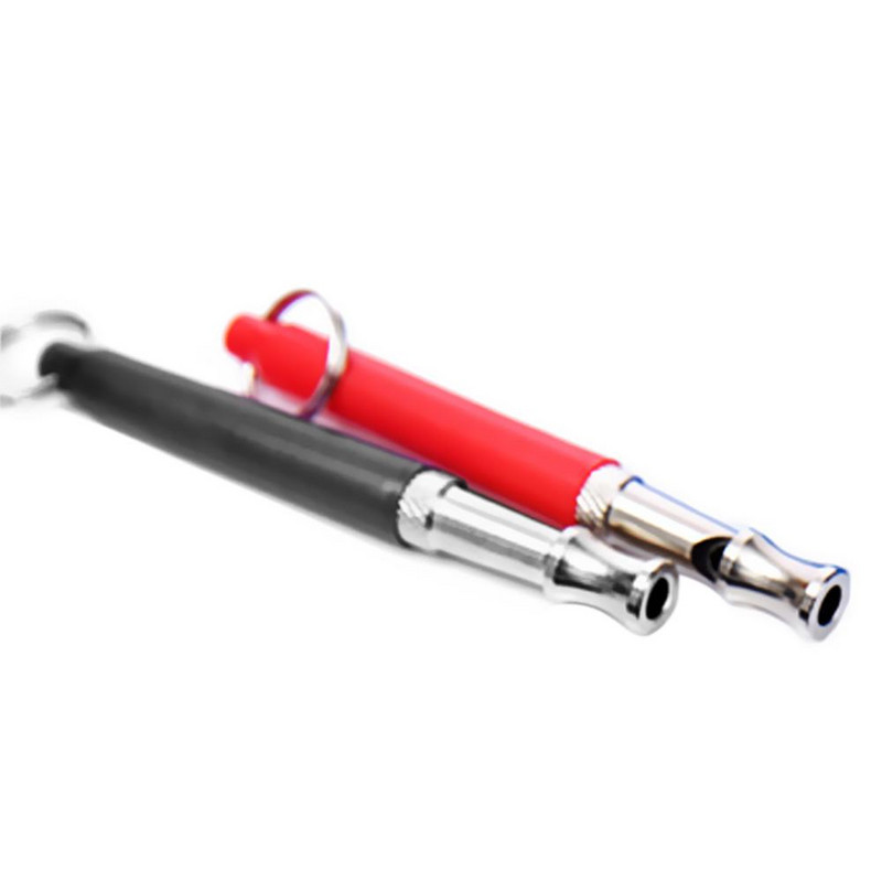 Гореща разпродажба Свирка за куче за спиране на лаенето Ултразвуков инструмент за обучение с регулируема стъпка Свирка за контрол на лаенето на кучета с безплатни каишки