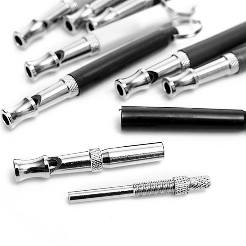 Nešiojamas šuns švilpukas, kad sustabdytų lojimą Reguliuojamo aukščio ultragarsinis dresavimo įrankis Šuns lojimo kontrolės švilpukas su nemokamais dirželiais