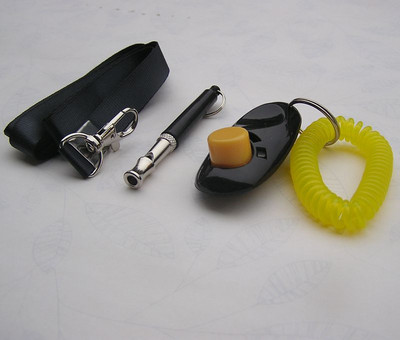 Vaikne ultraheli koera vilekomplekt, mis peatab haukumise, reguleeritava astmega koera treenimisvile paela ja klõpsuga