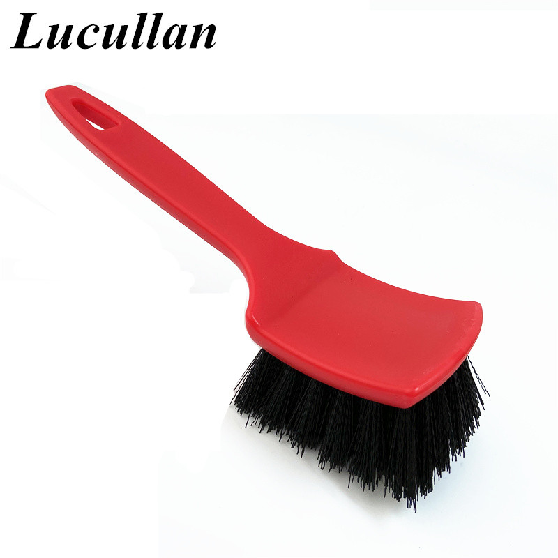 Lucullani punane rehvihari – esmaklassiline jäik velgede puhastushari autode puhastamiseks ja vaipade rehvide puhastamiseks