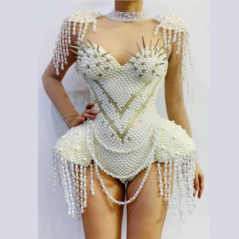 Σχεδιαστής Rivets Pearls Tassel Party Bodysuit Γυναικεία Λευκά σέξι κρόσσια Χορεύτρια νυχτερινό κλαμπ Showgirl DJ Singer Stage Κοστούμια