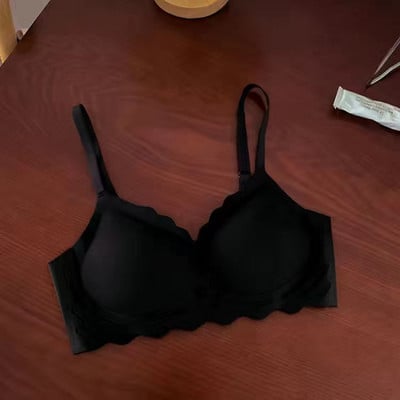 Σέξι χωρίς ραφές γυναικεία εσώρουχα λεπτής διατομής Μικρό στήθος μαζεμένο χωρίς ατσάλινο δαχτυλίδι που δείχνει μικρό γυναικείο άνετο σουτιέν ύπνου