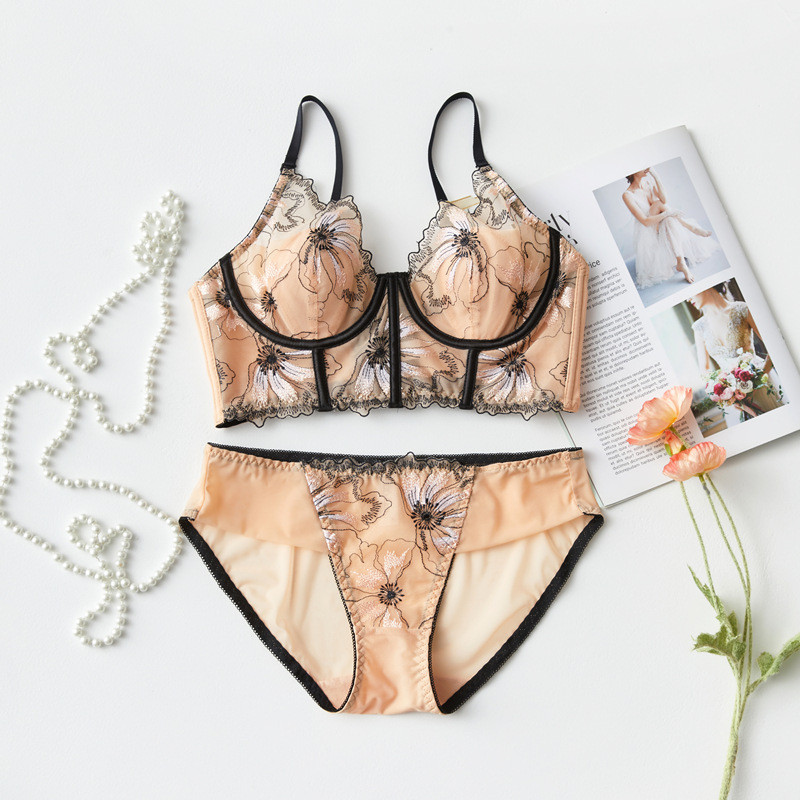 New Europe Γυναικεία Εσώρουχα Σέξι Push Up Σετ σουτιέν Δαντέλα Λουλούδια Κέντημα Εσώρουχα Γαλλικό σχήμα Κόλλα Bone Plus Size Σουτιέν