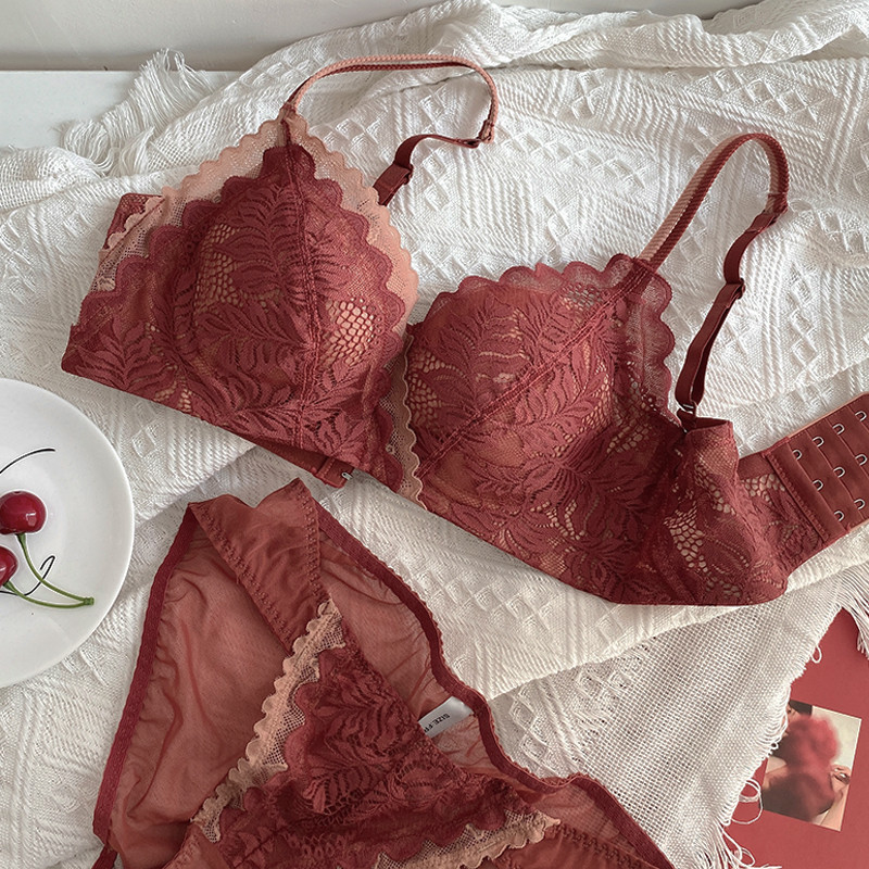 2020 Lenjerie de corp sexy pentru femei de ultimă generație Lenjerie intima din frunze de arțar de epocă Set sutien push-up confortabil fără sârmă Lenjerie cu cupă AB subțire din dantelă