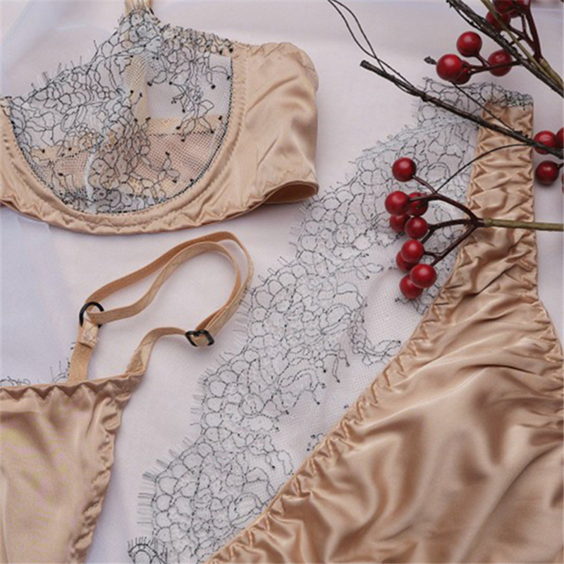 Yimunancy 3-osaline pitsist rinnahoidjakomplekt Naiste Hallow Out läbipaistev aluspesukomplekt Naiste seksikas pesukomplekt