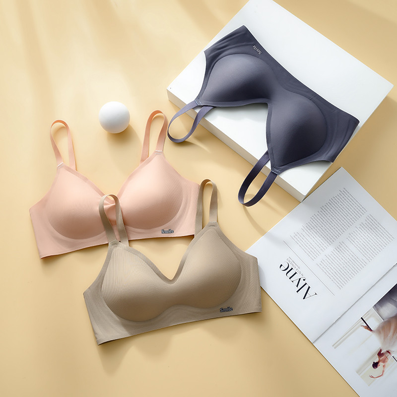 Nadogradite mekane potporne trake Žensko donje rublje prilagođeno koži Usko pripijeno bez čeličnog prstena Nakupljeni prekrasni grudnjak s grudnjakom od lateksa
