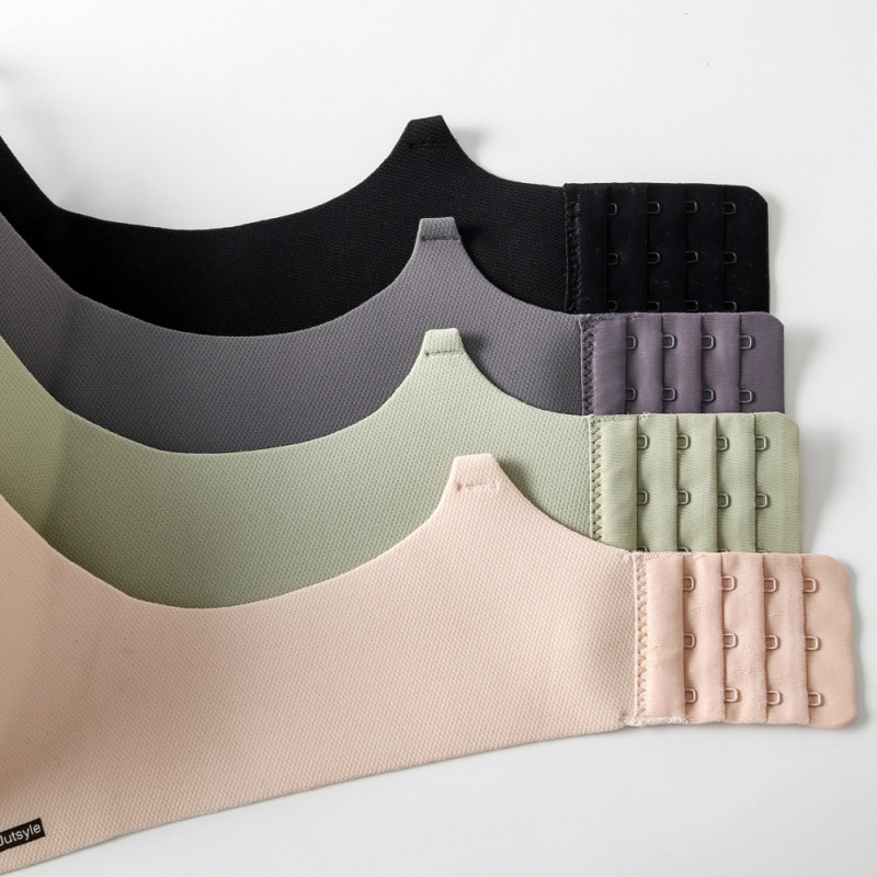 Ühes tükis rinnahoidja, mis on kokku pandud ilma terastoeta reguleeritav õlarihm Neli rida pandlaid ühevärviline rinnahoidja BC Cup