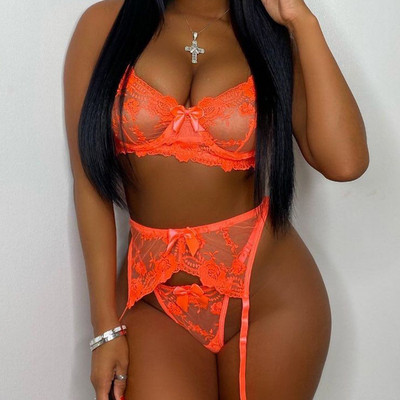Lenjerie neagră Set de lenjerie de corp pentru femei Set de lenjerie sexy din dantelă din plasă Sutien transparent Set de lenjerie sexy 3 piese Set de chiloți sexy de sutien erotic