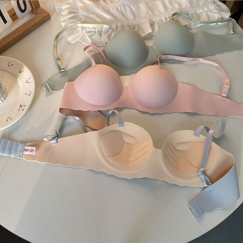 Seksi mala prsa bez čeličnog prstena Nabor donjeg rublja Prozračni tanki grudnjak Studentica Ženski grudnjak Prozračni nabor donjeg rublja