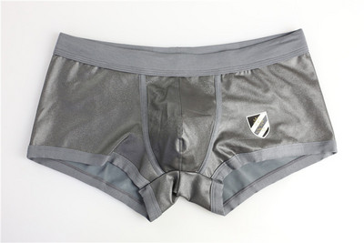 Lenjerie pentru bărbați Sexy BRAVE PERSON Boxeri Pantaloni scurți Trunchiuri solide Chiloți pentru bărbați din piele artificială Chiloți pentru bărbați Pantaloni scurți # B1167