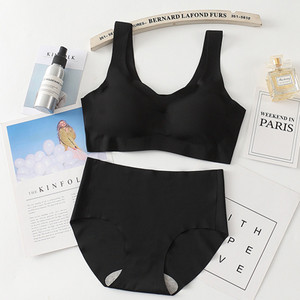 Õmblusteta rinnahoidjakomplekt naistele aluspesu Push Up pesukomplekt Traadita rinnahoidja ja püksipükste komplekt Suures suuruses SML XL suuruses intiimne naisterahvas