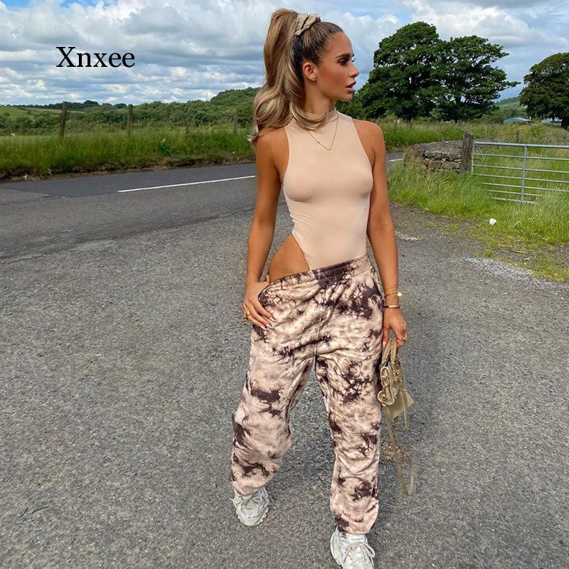 Bezpiedurkņu, slaidi bodiji sievietēm, viengabalains, viengabalains kombinezons, veste ar apkakli.