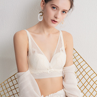 Sieviešu 100% īsta zīda odere ar ārējo mežģīņu audumu 3/4 tases Ērts bezvadu krūšturis Bralette TG120