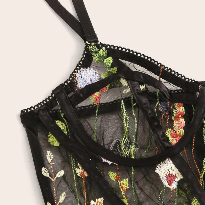 Naiste pesu Seksikas Plus Size Naiste Lilletikandid Läbipaistev rinnahoidja stringid Seksikas aluspesu pesukomplekt Läbipaistev pits