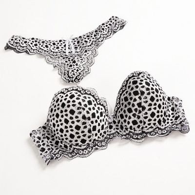 Julexy Gold Hollow Out ABC Push Up rinnahoidjakomplektidLeopard Temptation pitspüksid Naiste rinnahoidjakomplekt Seksikas aluspesu aluspükste komplekt