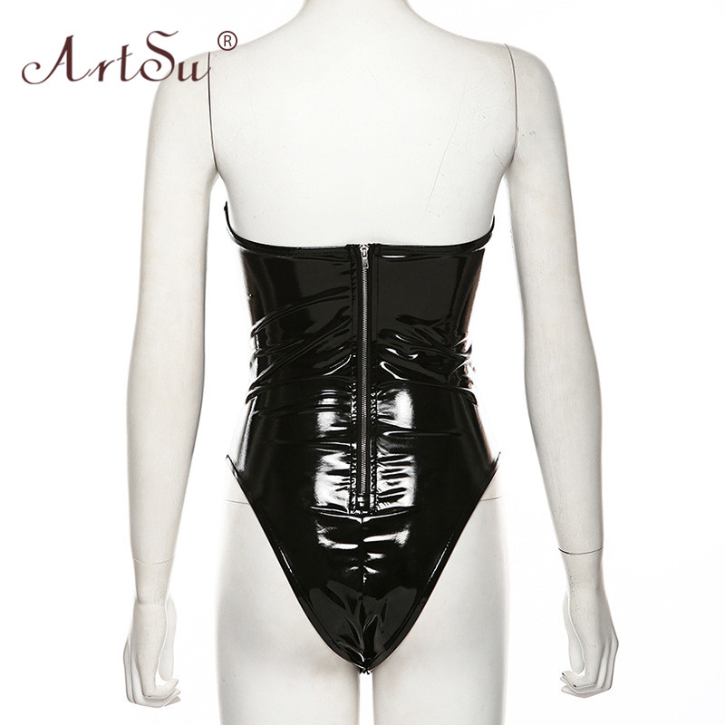 ArtSu Στράπλες PU Δερμάτινο Γυναικείο κορμάκι Sexy Skinny Party Club Body Mujer Γυναικεία κορμάκια χωρίς πλάτη μαύρο με V λαιμόκοψη 2019 Χειμώνας
